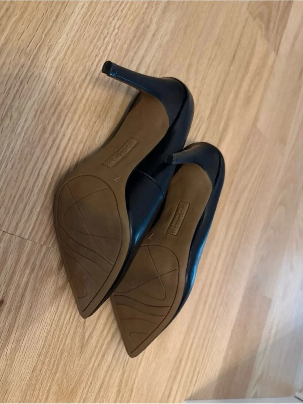 Christian Siriano Black Pointed-Toe Pumps